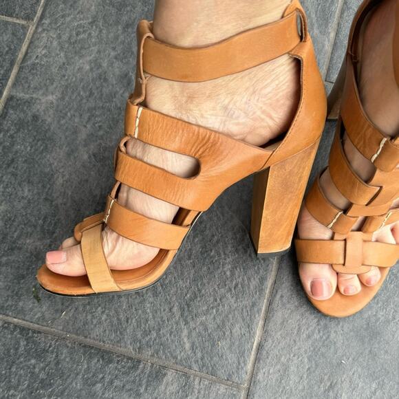 Dolce Vita leather heels